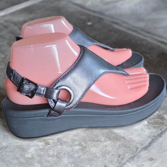 VIONIC (8) JOLIE Gun Medal Silver Metallic T-Strap Podiatrist Designed Footbed - Picture 2 of 13